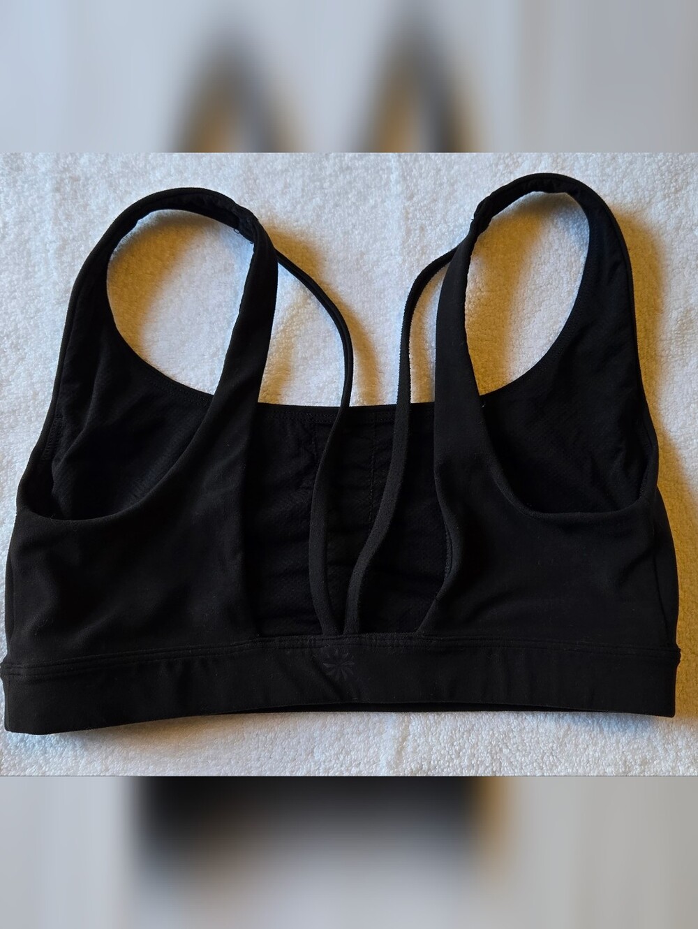 Athleta Exhale Sports Bra In Black Size Small